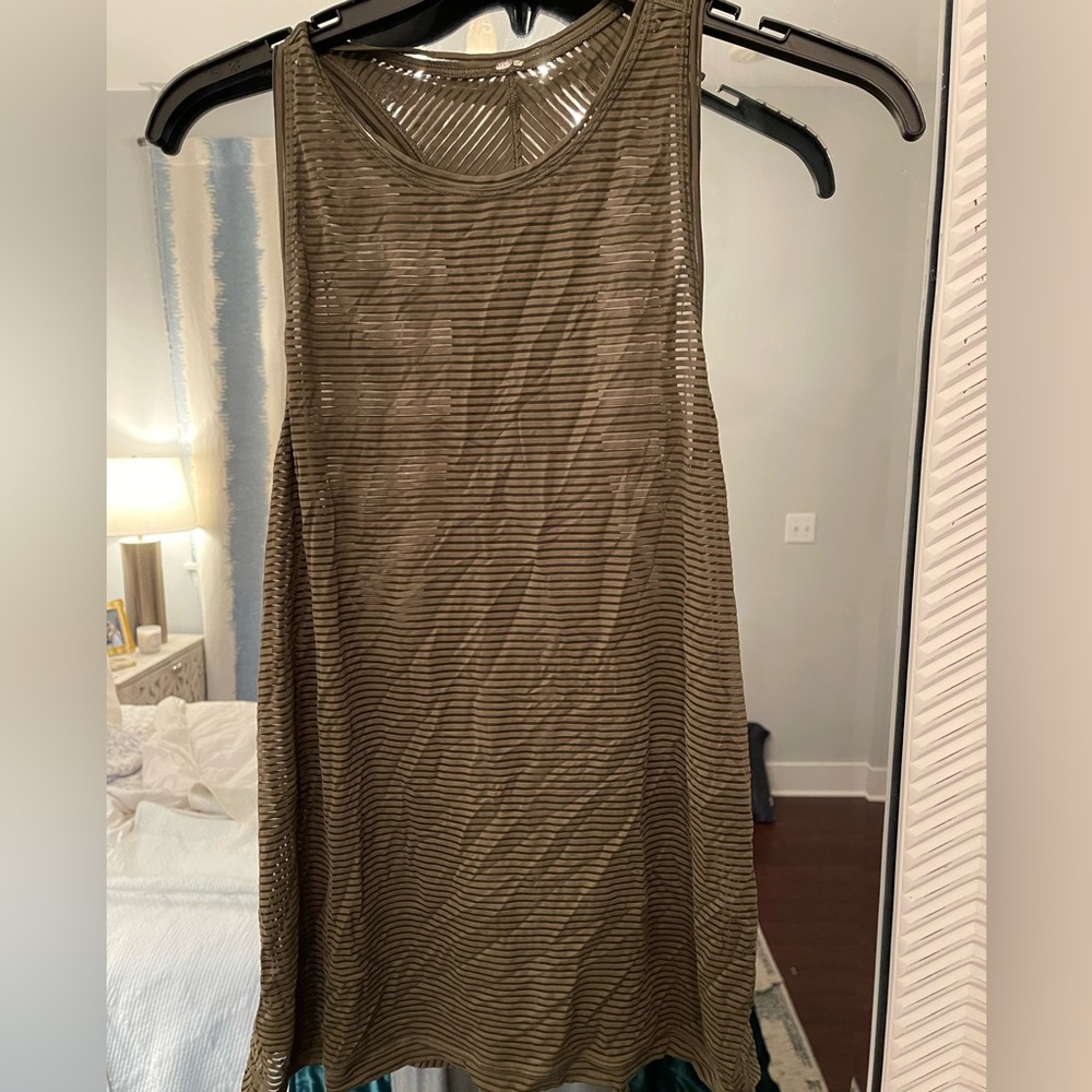 Lululemon tie back tank